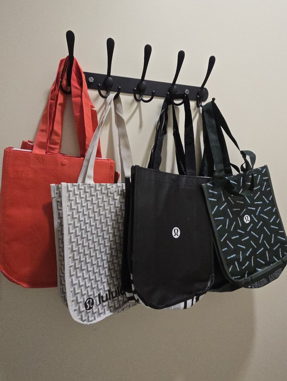 Bundle 8 Lululemon recycle bag